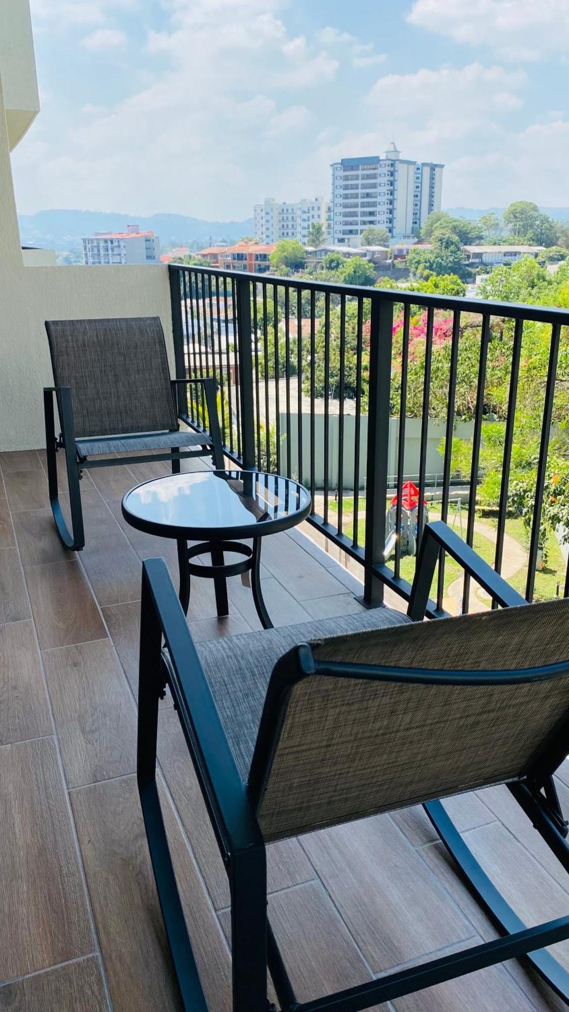 Entire Beautiful Condo With Rooftop Pool And Gym San Salvador Luaran gambar